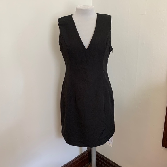 NWT REVOLVE MINIMALIST lovers COMMENSE Black Linen Blend V-Neck Dress Large Mini - Picture 7 of 16